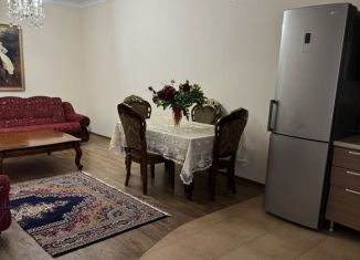 Сдаю двухкомнатную квартиру, 52 м2, Буйнакск, улица Наби Ханмурзаева