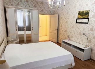 Сдаю 2-ком. квартиру, 70 м2, Москва, улица Бориса Галушкина, 17, улица Бориса Галушкина