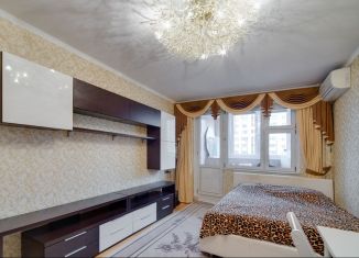 Продается 2-комнатная квартира, 63 м2, Москва, Ялтинская улица, 10к1, метро Севастопольская