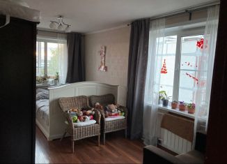 Продаю 2-ком. квартиру, 56 м2, Отрадное, Железнодорожная улица, 4А