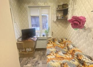 Продается 2-ком. квартира, 30 м2, Бор, улица Пушкина, 4