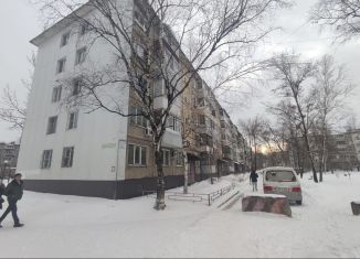 Продается четырехкомнатная квартира, 61 м2, Хабаровск, улица Ворошилова, 23