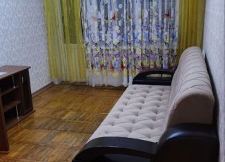 Сдается в аренду 2-комнатная квартира, 42 м2, Северная Осетия, площадь 50 лет Октября, 48