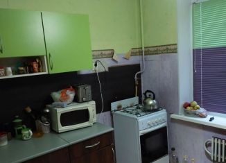 Продается трехкомнатная квартира, 62 м2, Новгородская область, улица Свободы, 16/11