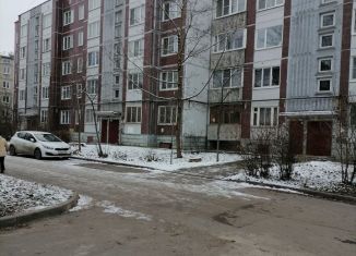 2-комнатная квартира на продажу, 52 м2, Гатчина, улица Радищева, 10
