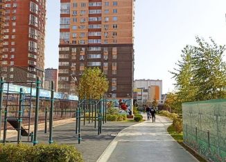 Продаю 2-ком. квартиру, 55 м2, Ростов-на-Дону, Берберовская улица, 32с2