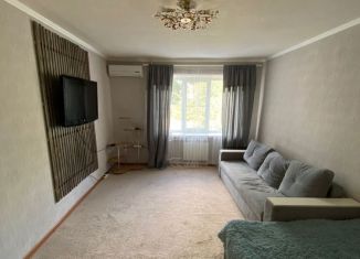 Сдам в аренду 1-комнатную квартиру, 32 м2, Армавир, Академическая улица, 9