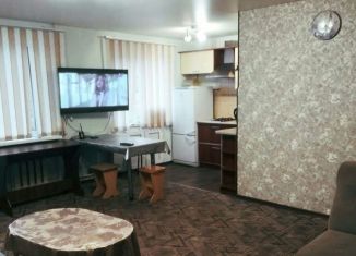 Сдача в аренду 2-ком. квартиры, 60 м2, Магнитогорск, улица Грязнова, 1