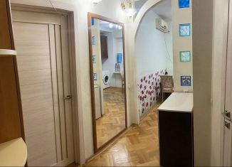 Продаю 1-ком. квартиру, 42 м2, Ростов-на-Дону, Петрозаводская улица, 32А