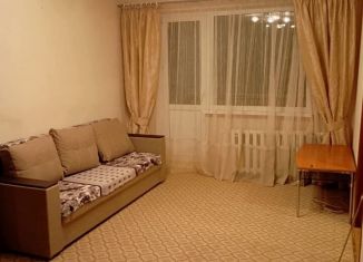 Сдаю 2-ком. квартиру, 56 м2, Татарстан, улица Братьев Касимовых, 56