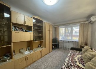 Продаю 2-комнатную квартиру, 41 м2, Таганрог, улица Шаумяна, 18