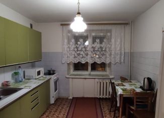 Сдам в аренду 3-ком. квартиру, 73 м2, Татарстан, проспект Ямашева, 104к2