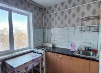 Трехкомнатная квартира в аренду, 62 м2, Алтайский край, улица Георгия Исакова, 212