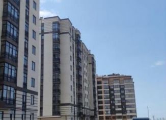 Продается трехкомнатная квартира, 74 м2, Северная Осетия, улица Астана Кесаева, 44Е