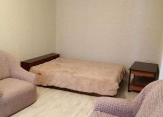 Сдача в аренду 2-ком. квартиры, 45 м2, Псков, улица Розы Люксембург, 27