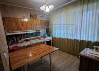 Продаю трехкомнатную квартиру, 62.8 м2, Димитровград, улица М. Тореза, 2Б