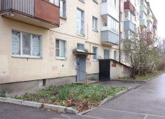 Продается 2-комнатная квартира, 45 м2, Вологда, улица Горького, 110