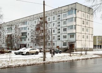 Продаю 3-ком. квартиру, 70.3 м2, Северодвинск, улица Коновалова, 1