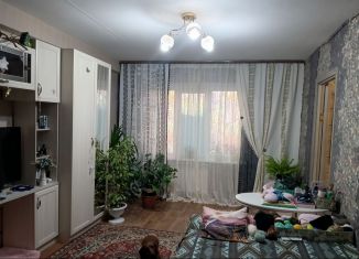 Трехкомнатная квартира на продажу, 60 м2, Саяногорск, микрорайон Енисейский, 16