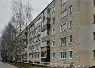 Продаю 1-комнатную квартиру, 32 м2, Костромская область, улица Островского, 13