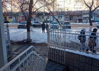 Продаю торговую площадь, 60 м2, Южноуральск, улица Мира, 46