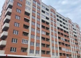 Продается 1-комнатная квартира, 38 м2, Батайск, улица Клары Цеткин, 176А