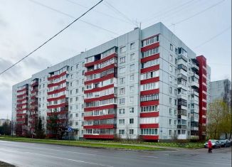 Продается 3-комнатная квартира, 64.1 м2, Новгородская область, улица Кочетова, 16/46