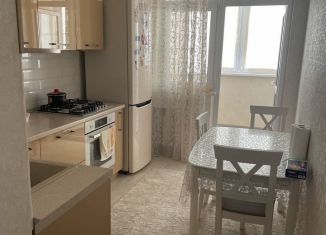 Продам 3-комнатную квартиру, 65 м2, Сочи, улица Островского, 17/24