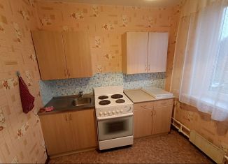 Продается 3-ком. квартира, 63 м2, Радужный, 1-й квартал, 33