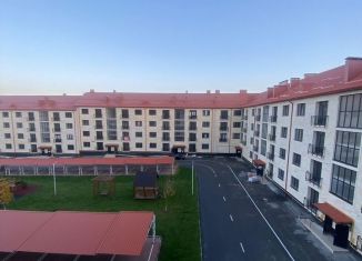 Продается 3-ком. квартира, 92 м2, Нальчик, улица Шогенова, 55к23