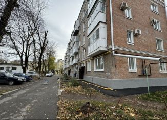 Продам 2-ком. квартиру, 44 м2, Таганрог, улица Свободы, 18