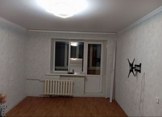 Продам 1-ком. квартиру, 32 м2, Бирск, улица Калинина, 29