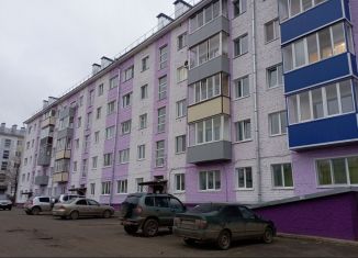 Продам 2-комнатную квартиру, 42.7 м2, Вятские Поляны, улица Кирова, 8