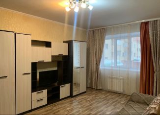 Сдаю 1-ком. квартиру, 40 м2, Омск, улица Туполева, 6к1, Кировский округ