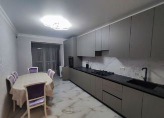 Сдается 2-комнатная квартира, 80 м2, Владикавказ, улица Билара Кабалоева, 12А