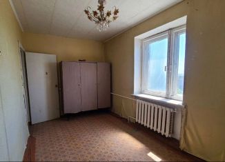 Продается 2-комнатная квартира, 42 м2, Каменск-Шахтинский, улица Ленина, 123