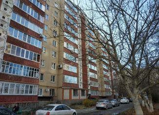 Сдаю 2-ком. квартиру, 48 м2, Ставрополь, улица Пирогова, 22/3