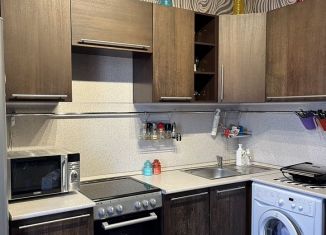 Продам 2-комнатную квартиру, 53 м2, Алтайский край, Лазурная улица, 22