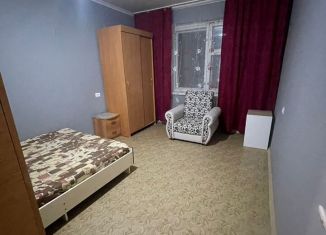 Сдается двухкомнатная квартира, 55 м2, Курск, Студенческая улица, 16