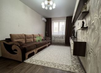 Продам 2-комнатную квартиру, 48 м2, Курган, 4-й микрорайон, 7