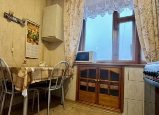 Сдается в аренду 2-ком. квартира, 46 м2, Владимир, улица Михалькова, 2