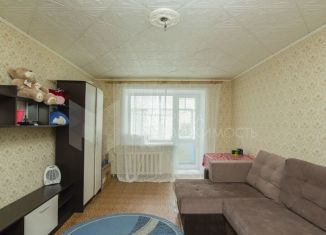 Продам 3-ком. квартиру, 60 м2, Тюмень, Боровская улица, 2Б, Восточный округ