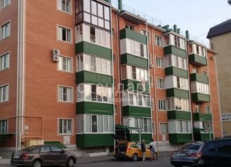 Продам 2-ком. квартиру, 60 м2, Ессентуки, улица Орджоникидзе, 85