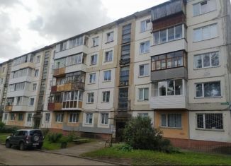 Продается трехкомнатная квартира, 58.7 м2, Юрга, проспект Победы, 12Б