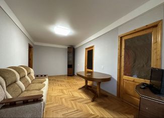 Продам 3-ком. квартиру, 50 м2, Ставропольский край, Московская улица, 88к1