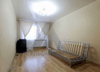 Продаю 1-ком. квартиру, 30 м2, Омск, Юбилейная улица, 7