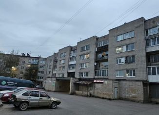 Двухкомнатная квартира на продажу, 57.8 м2, городской посёлок Фёдоровское, Центральная улица