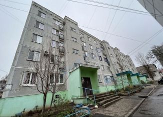 Продажа 3-комнатной квартиры, 61.2 м2, Элиста, улица Ю. Клыкова, 144