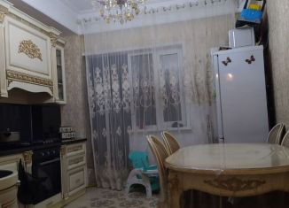 Продам 3-комнатную квартиру, 86 м2, Махачкала, Газопроводная улица, 14В