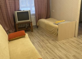 Сдаю 2-ком. квартиру, 48.6 м2, Ржев, улица Мира, 5